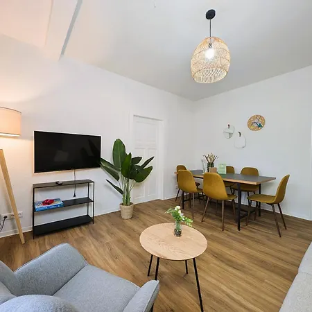 Bohnapartments - Topfmarkt Xxl - Neu In Zentrumslage, Vollausstattung, Wlan, Parkplaetze