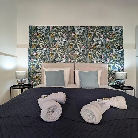 Апартаменты Bohnapartments - Topfmarkt Xxl - Neu In Zentrumslage, Vollausstattung, Wlan, Parkplaetze Ильменау