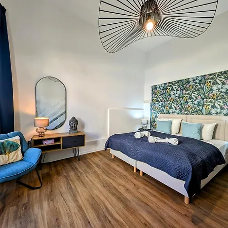 Bohnapartments - Topfmarkt Xxl - Neu In Zentrumslage, Vollausstattung, Wlan, Parkplaetze Apartmán Ilmenau