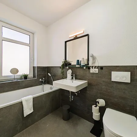 Bohnapartments - Topfmarkt Xxl - Neu In Zentrumslage, Vollausstattung, Wlan, Parkplaetze