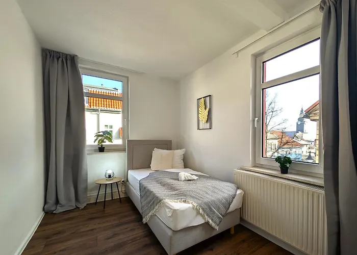 Bohnapartments - Topfmarkt Xxl - Neu In Zentrumslage, Vollausstattung, Wlan, Parkplaetze Ilmenau